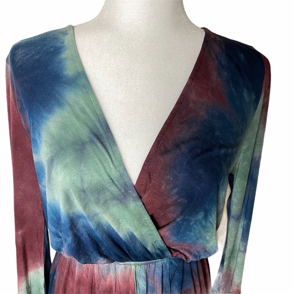 Audrey 3+1 Tie Dye Wrap Front Romper Size Medium - Picture 2 of 6